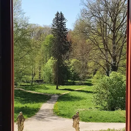 Zamecka Zahrada-apartmany * Chlum u Trebone