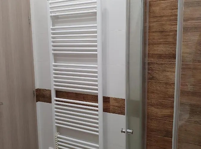 Zamecka Zahrada-apartmany דירה
