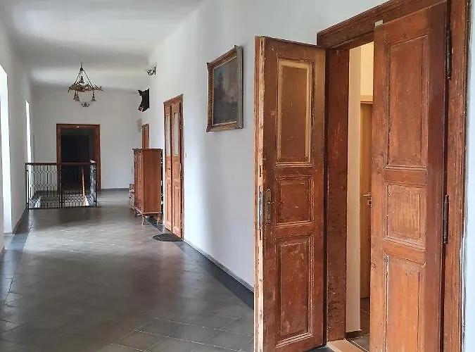 Zamecka Zahrada-apartmany דירה